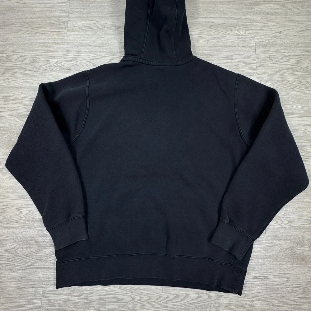 Nike *orders ship